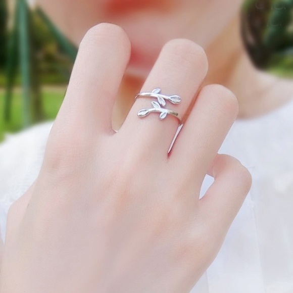 STERLING SILVER ADJUSTABLE RING - Picture 7 of 8